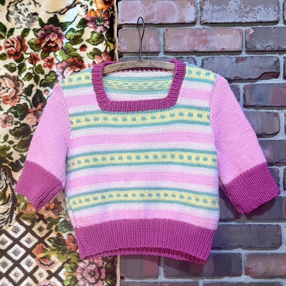 Vintage 70s Hand-Knit Fair Isle Cropped Sweater – Pink Green – S